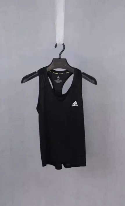 تاپ وارداتی زنانه adidas سایز M (وارداتی)
